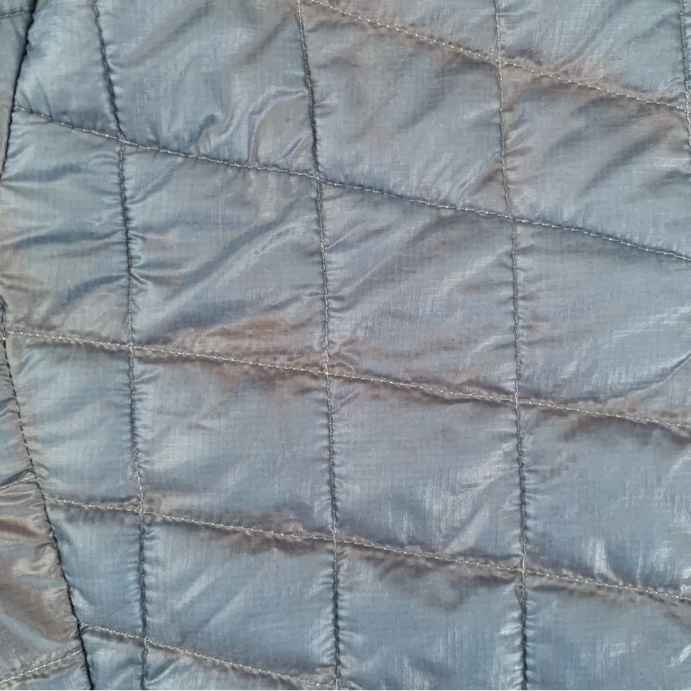 Last call! North Face blue quilted lightweight packable insulated jacket - Picture 5 of 10